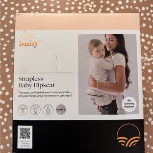 TushBaby Strapless Baby Hipseat - Marble (New In Box)